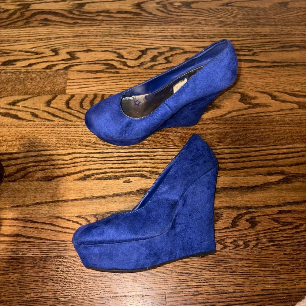 Brash Cobalt Blue Suede Wedges 8 - Picture 5 of 7